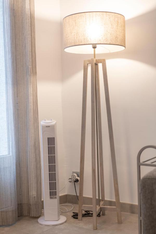 Suite Oisivete Avec Terrasse Vue Sur Patio Et Clim Montpellier Kültér fotó